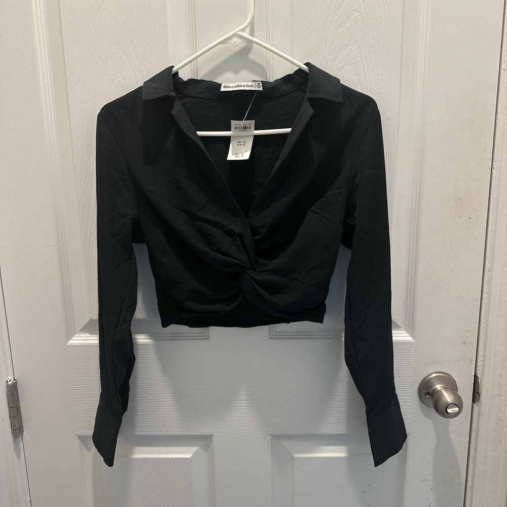 Abercrombie & Fitch Black Twist-Knot Collared Crop Top